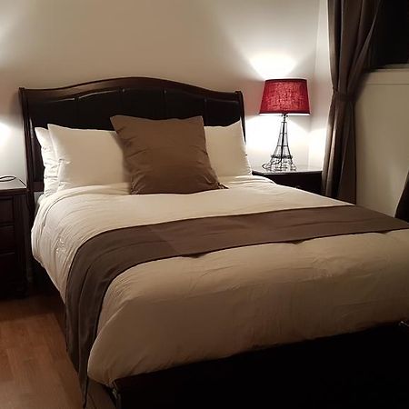 Three-Bedroom Apartment Sweet #6 By Amazing Property Rentals Гатино Экстерьер фото